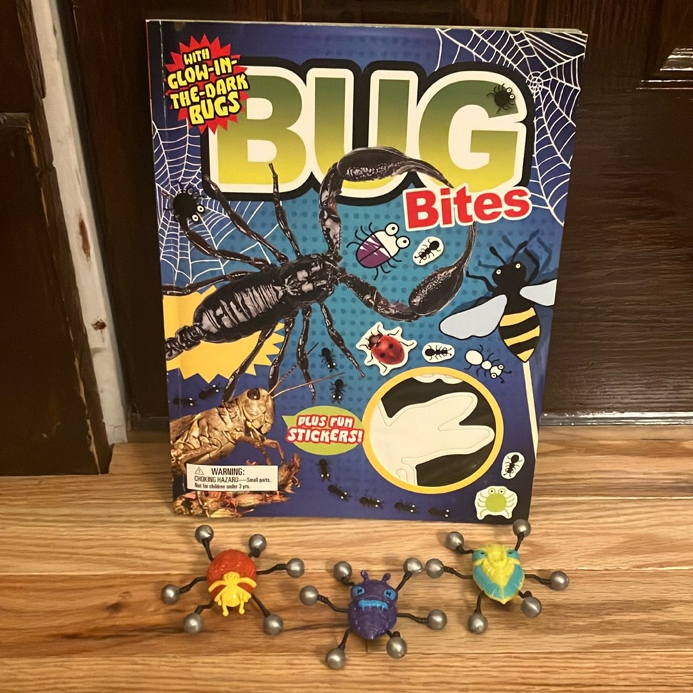 Priddy books glow in the dark Bug Bites book with bugs
